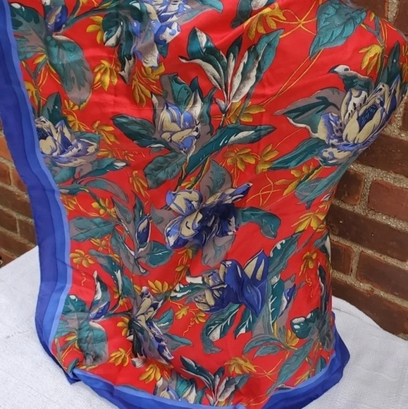 Vintage Perry Ellis Floral scarf - Picture 3 of 7